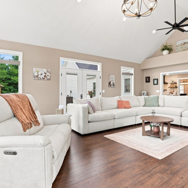 Family Sunroom (1)